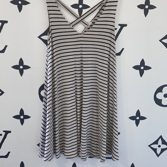 black and white dress - Picture 1 of 1